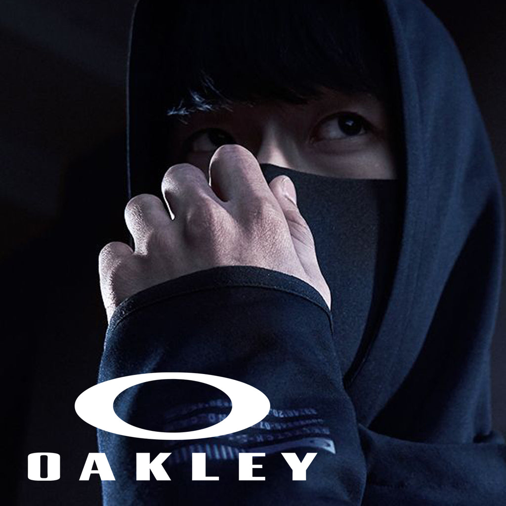 Oakley 2017 | Outerwear Latch Capsule Collection