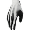 Black / White